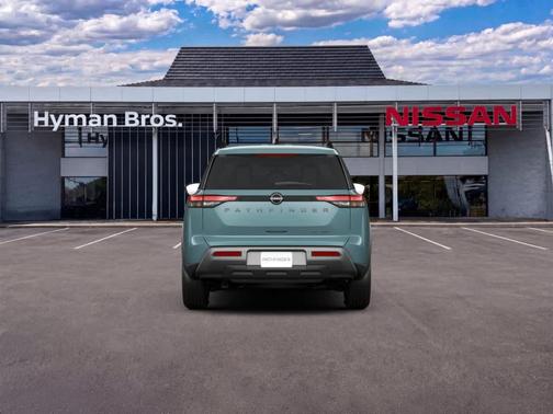 Baltic 2026 Nissan Pathfinder SL