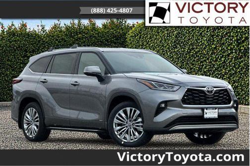 Heavy Metal 2026 Toyota Highlander Hybrid Platinum