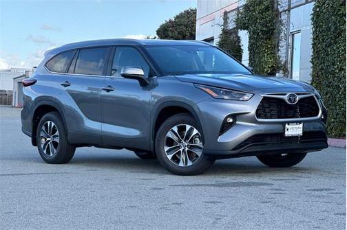 2026 Toyota Highlander XLE