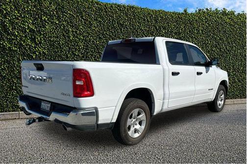 Bright White Clearcoat 2025 RAM 1500 Big Horn/Lone Star