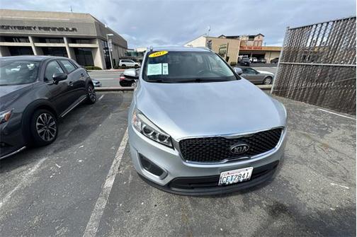 2017 Kia Sorento LX