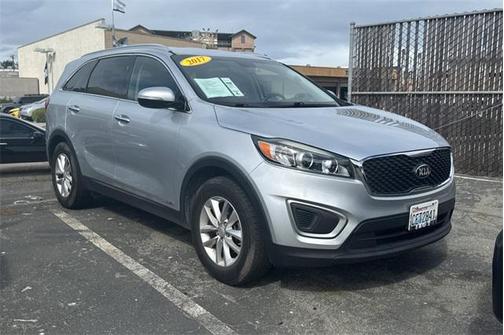2017 Kia Sorento LX