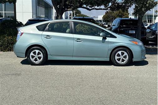 2015 Toyota Prius Three