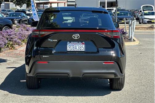 2025 Toyota bZ4X XLE