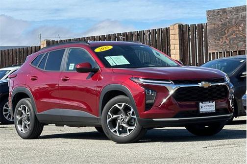 2025 Chevrolet Trax LT