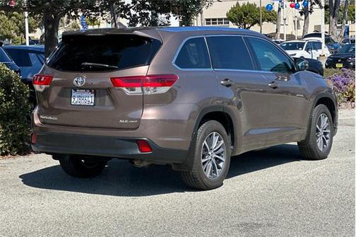 2017 Toyota Highlander XLE