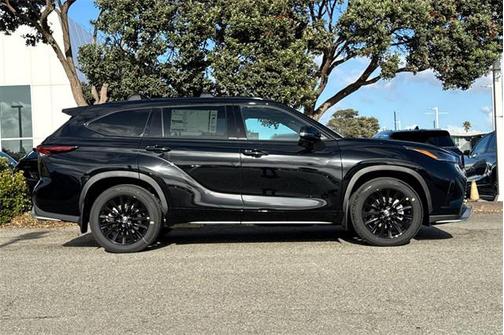 2026 Toyota Highlander XSE