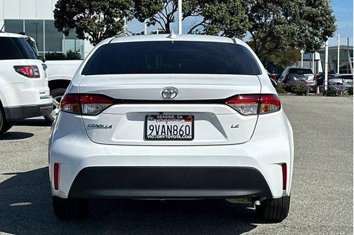 Ice Cap 2025 Toyota Corolla LE