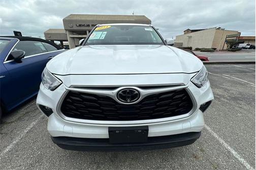 2024 Toyota Highlander 