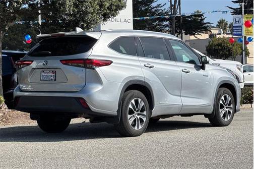 2021 Toyota Highlander Hybrid XLE