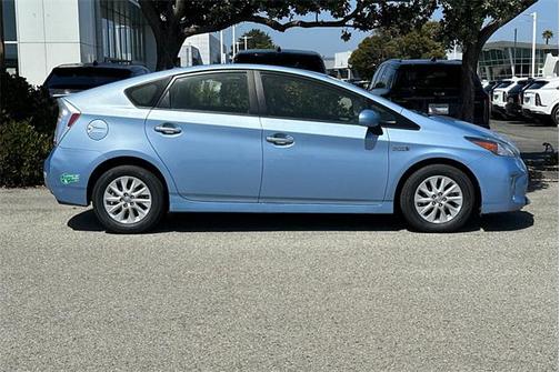 2014 Toyota Prius Plug-in Advanced