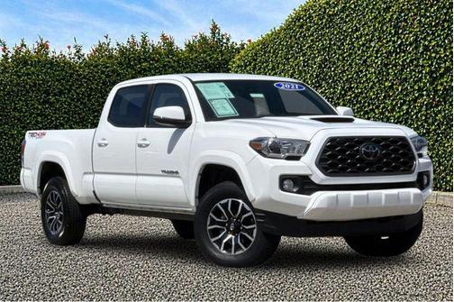 Super White 2021 Toyota Tacoma TRD Sport
