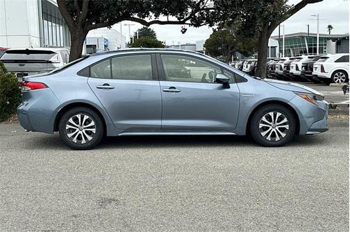 2020 Toyota Corolla Hybrid LE
