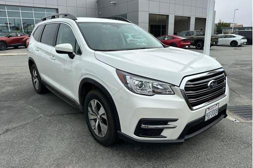 Crystal White Pearl 2020 Subaru Ascent Premium 8-Passenger