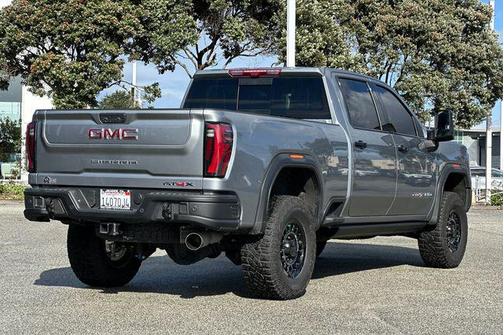 2025 GMC Sierra 2500 AT4X