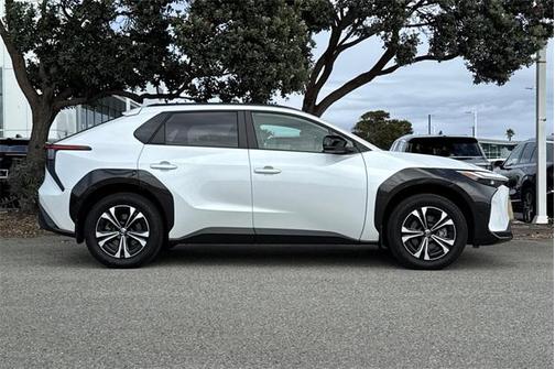 2023 Toyota bZ4X XLE