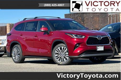 Ruby Flare Pearl 2026 Toyota Highlander Hybrid Platinum