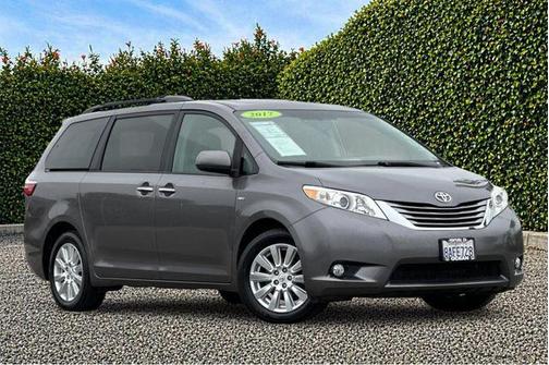 Predawn Gray Mica 2017 Toyota Sienna XLE