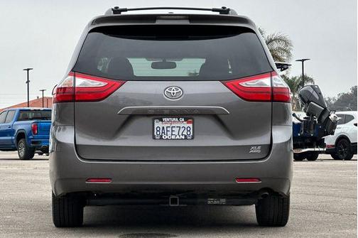 Predawn Gray Mica 2017 Toyota Sienna XLE
