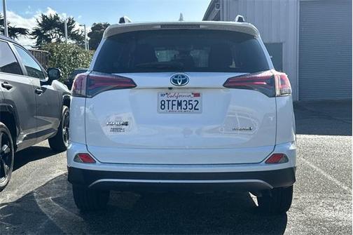 2018 Toyota RAV4 Hybrid LE