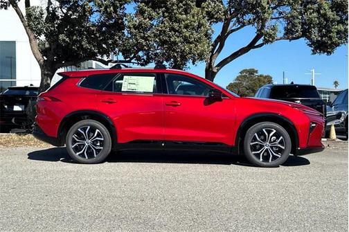 2025 Toyota Crown Signia XLE