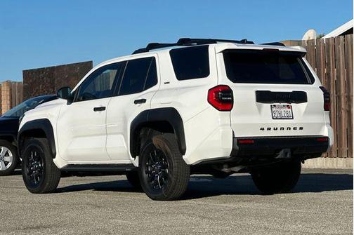 2025 Toyota 4Runner SR5