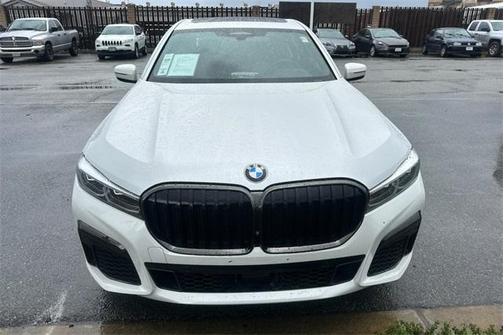 2022 BMW 750 i xDrive