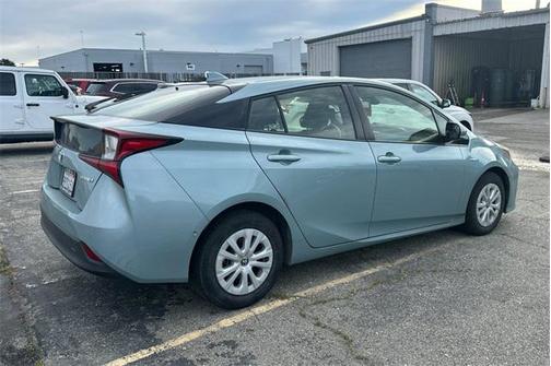 2020 Toyota Prius LE