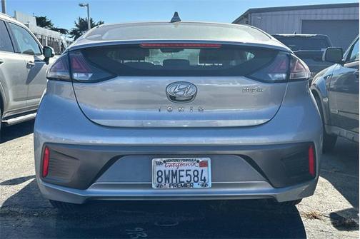 2021 Hyundai IONIQ Plug-In Hybrid SEL