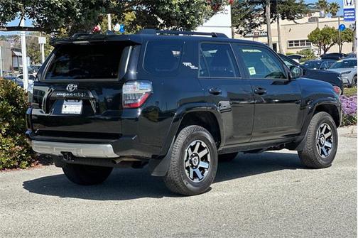 2024 Toyota 4Runner TRD Off Road