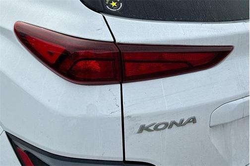 2022 Hyundai KONA EV SEL