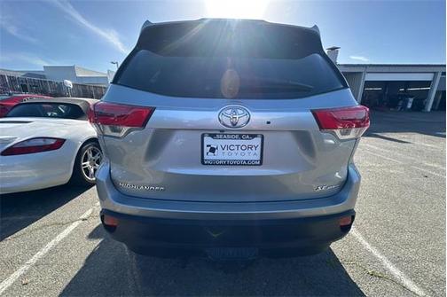 2018 Toyota Highlander SE
