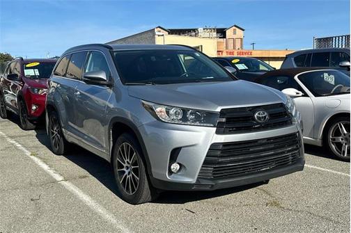 2018 Toyota Highlander SE