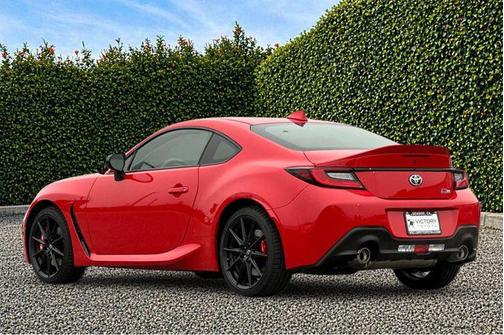 Track bRed 2026 Toyota GR86 Premium