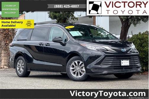 2023 Toyota Sienna LE