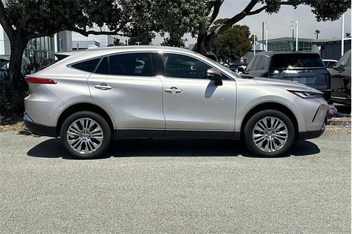 2022 Toyota Venza XLE