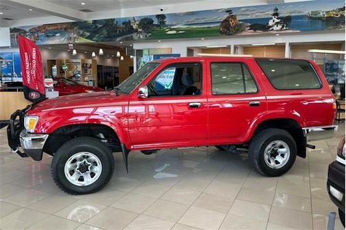 2003 Toyota Land Cruiser Base