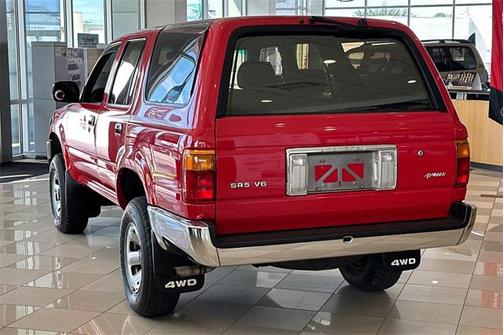 2003 Toyota Land Cruiser Base