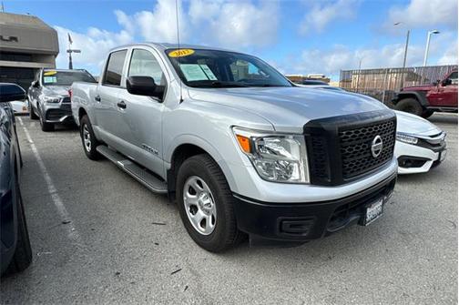2017 Nissan Titan S