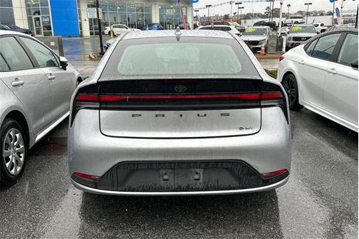 2025 Toyota Prius LE