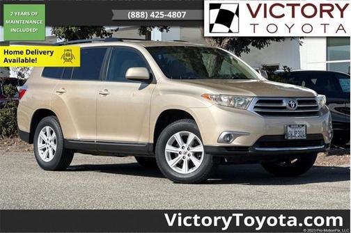 2012 Toyota Highlander SE