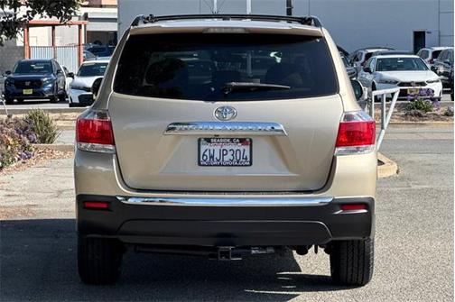 2012 Toyota Highlander SE