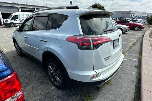 2018 Toyota RAV4 Limited