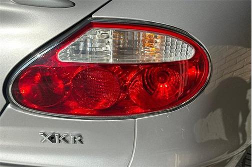 2002 Jaguar XKR Base