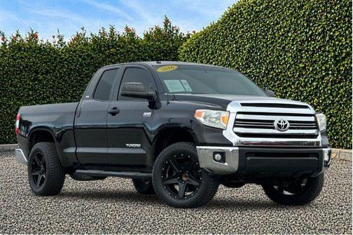 Black 2016 Toyota Tundra SR5