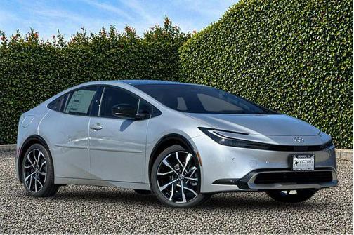 Cutting Edge 2026 Toyota Prius Plug-In Hybrid XSE Premium