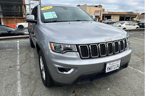 Billet Silver Metallic Clearcoat 2021 Jeep Grand Cherokee Laredo