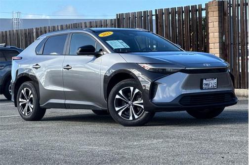 2023 Toyota bZ4X Limited