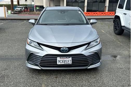 2023 Toyota Camry Hybrid XLE