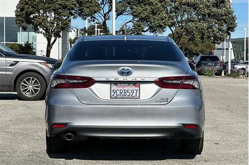 2023 Toyota Camry Hybrid XLE